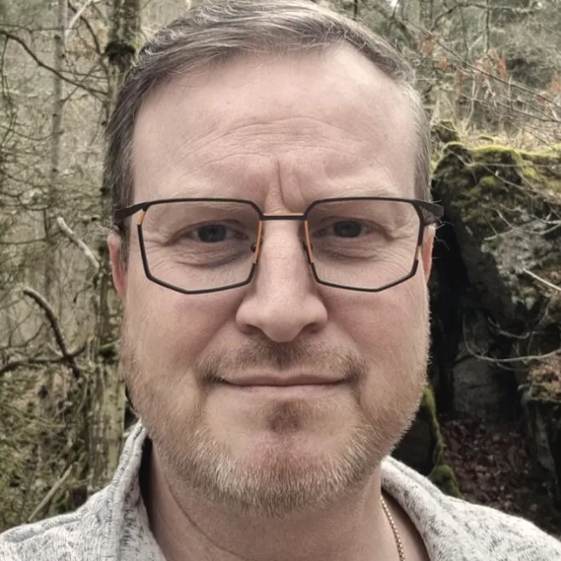 Portrait de Pascal Panafieu, consultant en rééquilibrage énergétique et vibratoire